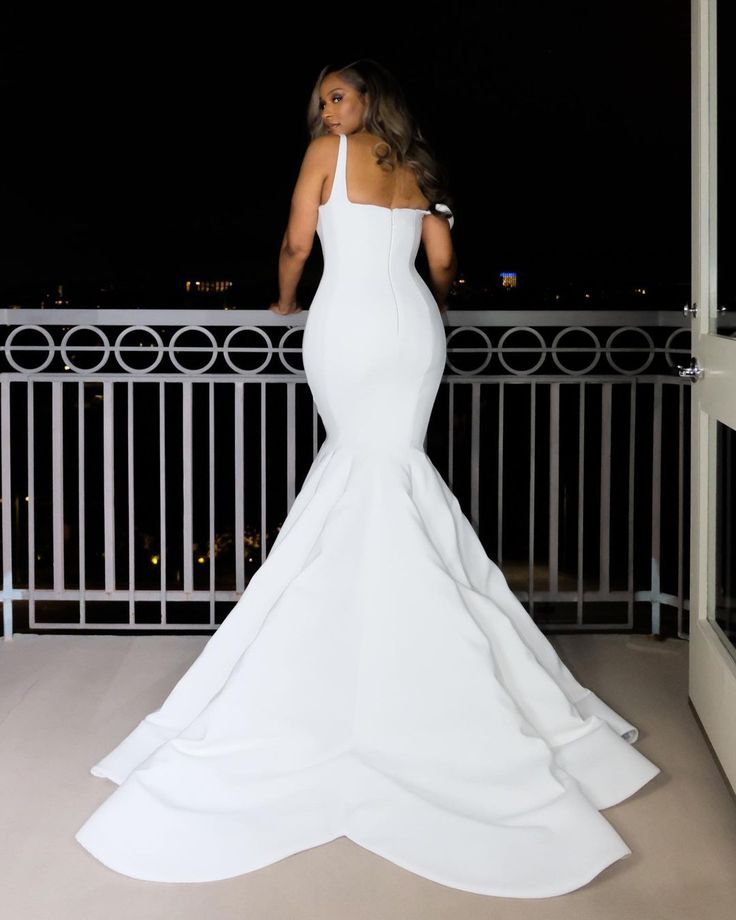 Elegant Square Neck Wedding Dress Women Sleeveless Satin Mermaid Bridal Gowns Floor Length Wedding Party Dress S6578