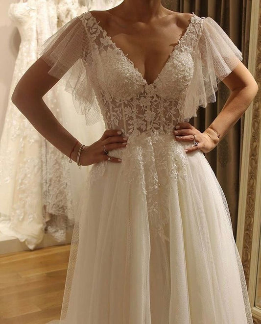 A Line Wedding Dresses V-Neck Lace Appliques Floor Length Wedding Gown Bridal Gown S6437