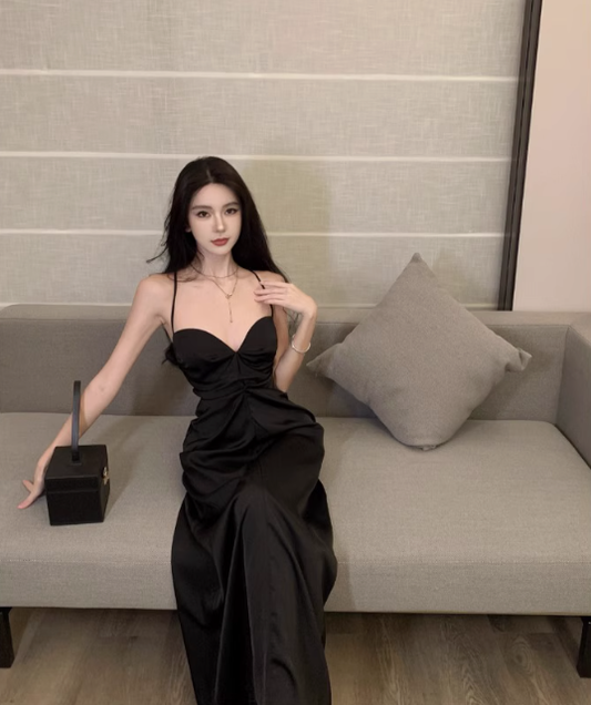 Black halter dress sexy backless V-neck fishtail hip-wrapped holiday long dress R1518