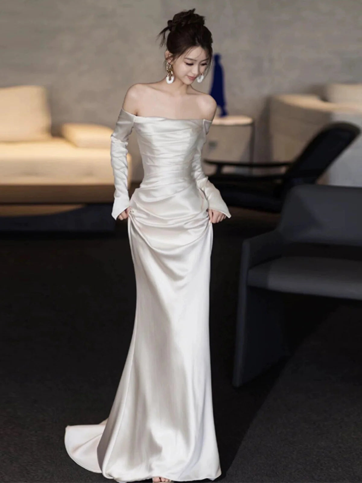 Long Sleeves Satin Mermaid Wedding Dresses Long Bridal Gown S7211