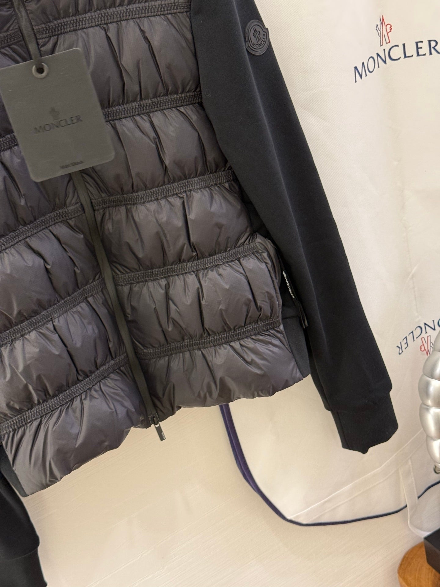 Moncler 25 Cardigan Pleated Polyamide 288478