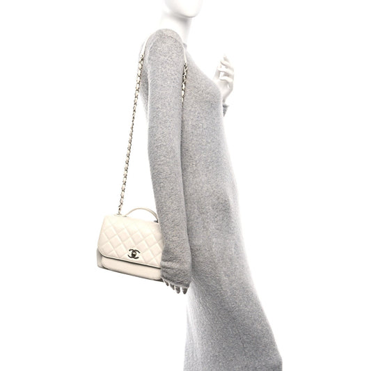 Caviar Quilted Medium Business Affinity Flap White