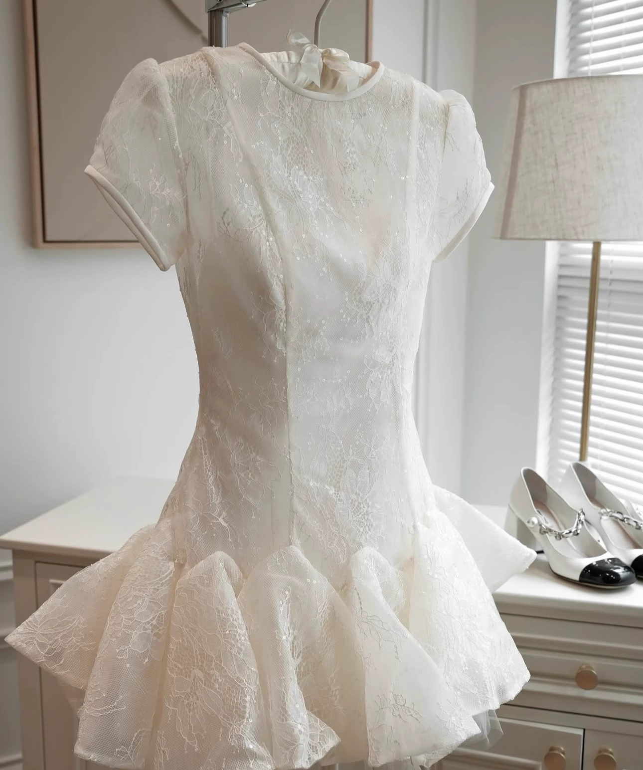 White Applique Design A-line Lace Short-sleeved Party Dress Homecoming Dresses TP3939
