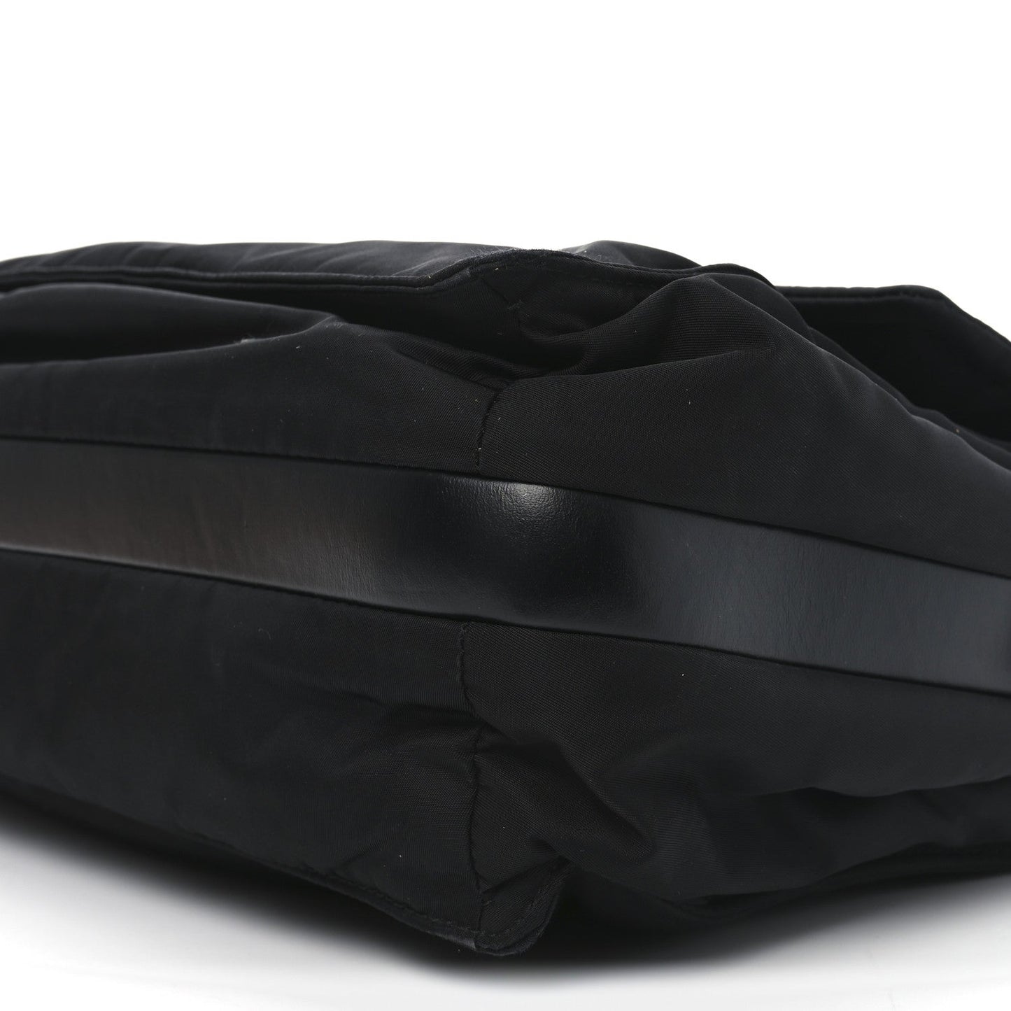 Re-Nylon Padded Large Traveller Black