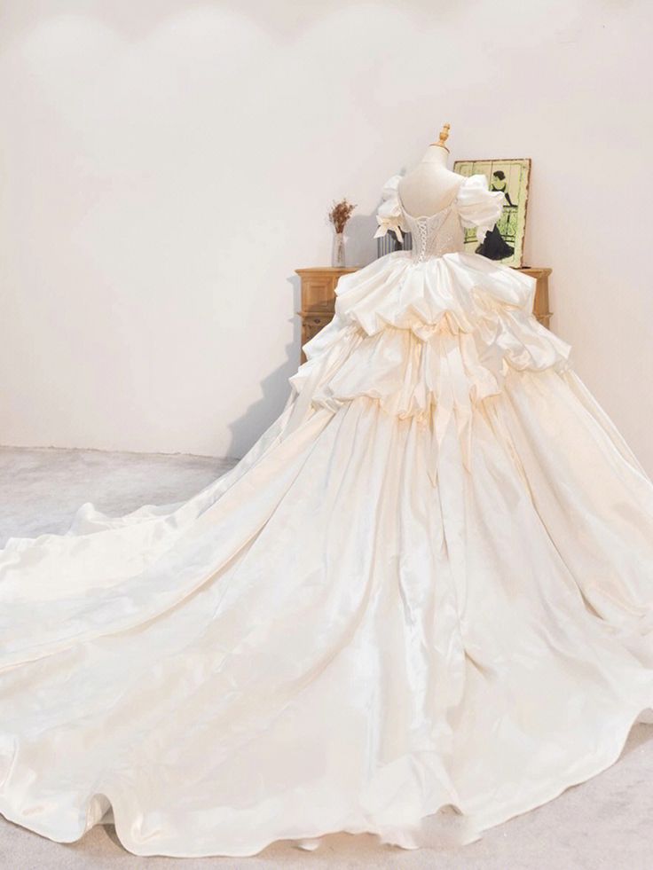 Glamorous A-Line Puff Sleeve Satin Beaded Bodice Wedding Dress Layered Ruffles Bridal Gown TP5087