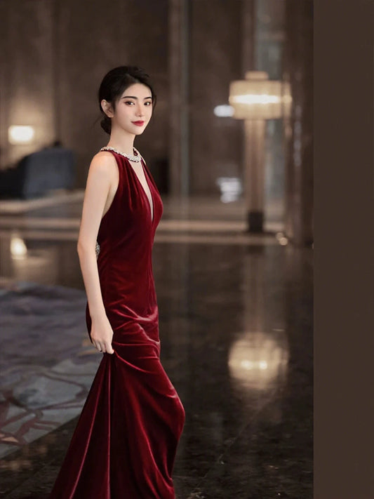 engagement dress luxury red velvet halter neck dress S5820