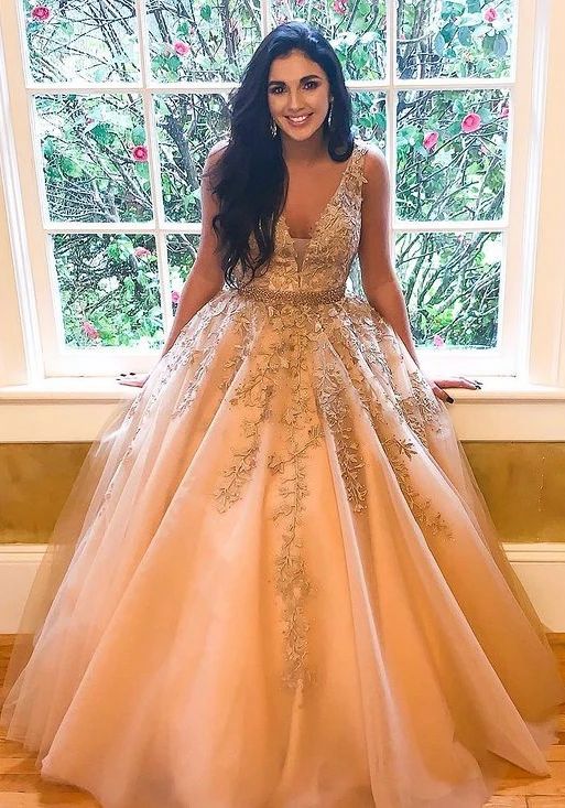 V-neck Tulle Long Prom Dresses with Appliques and Beading,Evening Dresses,Formal Dresses S3872