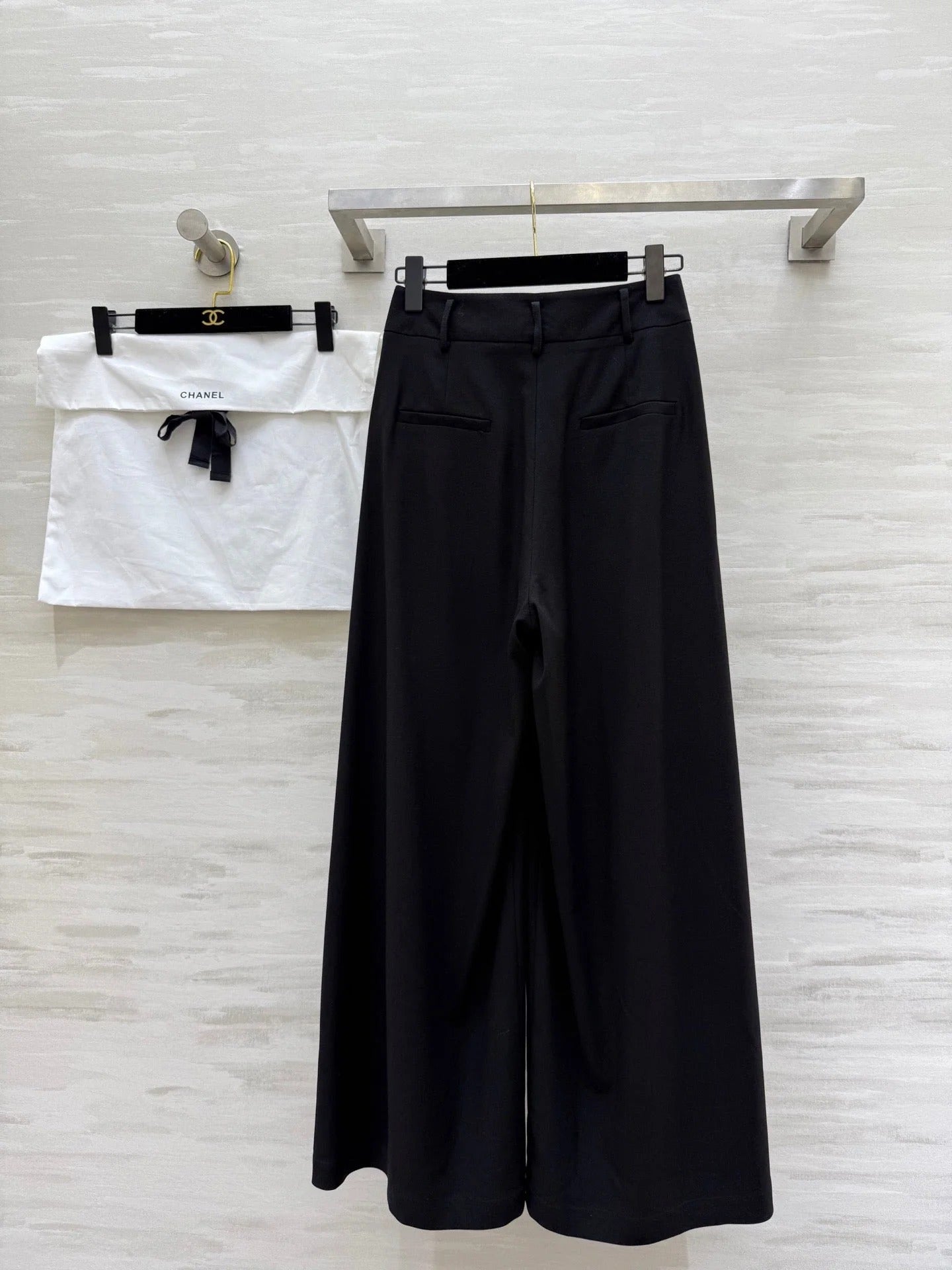 CHANEL 25S WIDE-LEG STRAIGHT PANTS 637