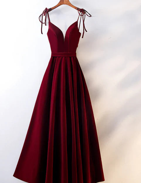 omberprom Beautiful Straps Long Prom Dress V-neckline Party Dress Bridesmaid Dress Evening Dress Wholesale