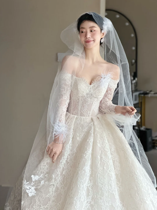 Vintage Ball Gown Off The Shoulder White Tulle Lace Long Sleeves With Veil Long Wedding Dresses C3986