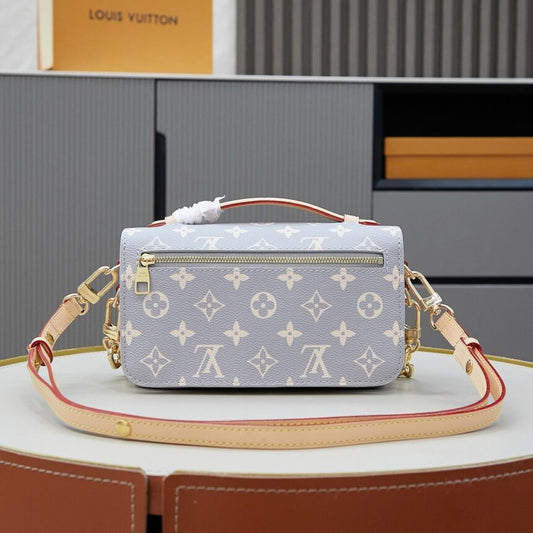 Louis Vuitton Pochette Mรฉtis East West Bag 21.5x13.5x6cm