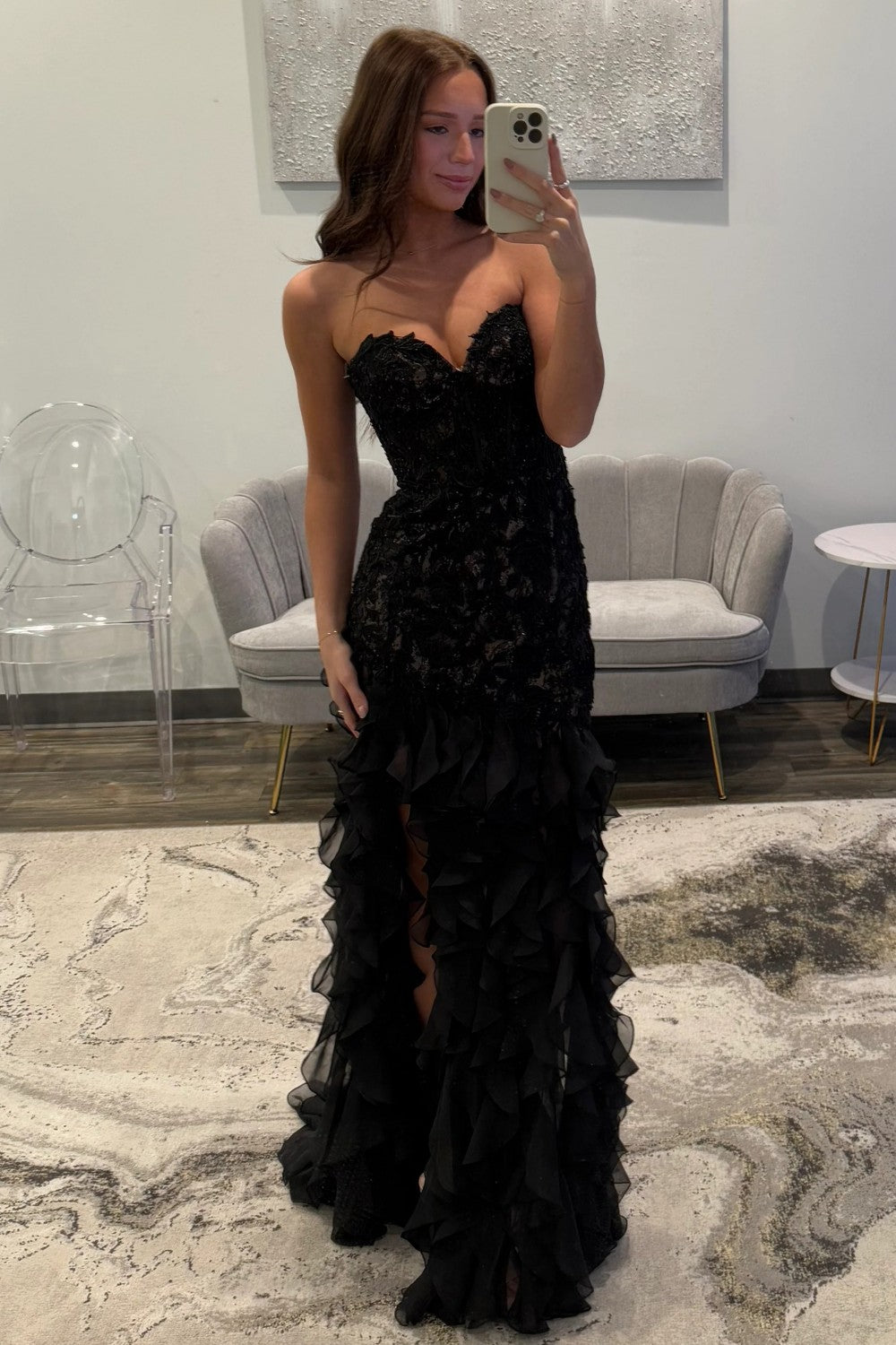 Elegant Black Sweetheart Mermaid Lace Prom Dress With Ruffle Skirt