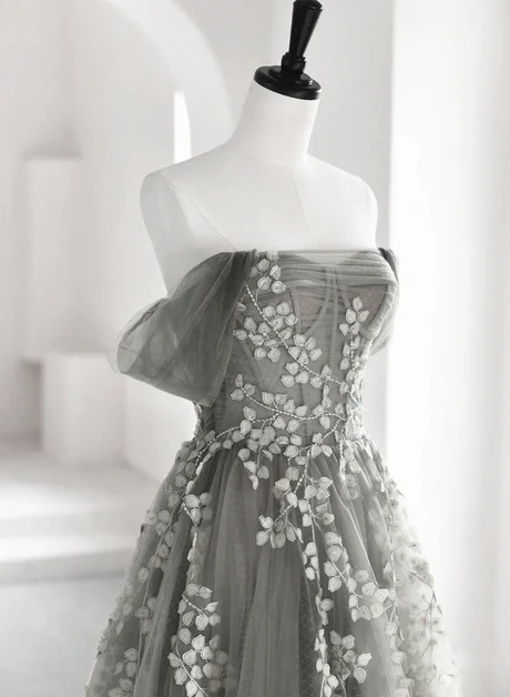 Chic A Line Off The Shoulder Sweetheart Light Grey Tulle Lace Applique Long Prom Dresses, Evening Dress GG243
