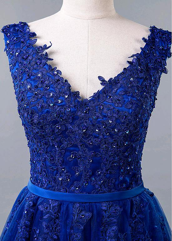 Romantic Tulle & Lace V-neck Neckline A-line Prom Dress With Beaded Lace Appliques & Belt Y938
