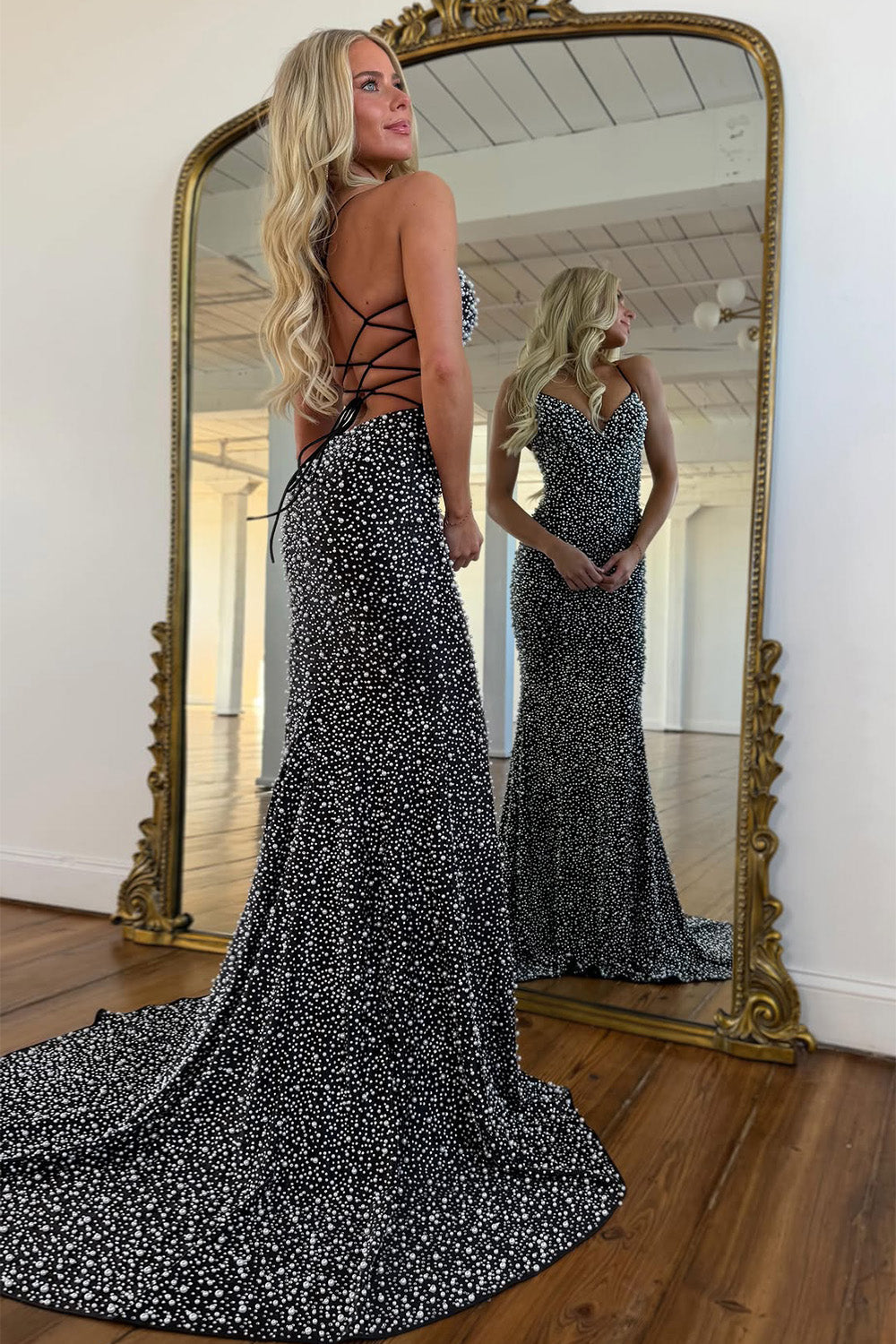 Luxury White Pearls Spaghetti Straps Lace Up Mermaid Evening Prom Dress