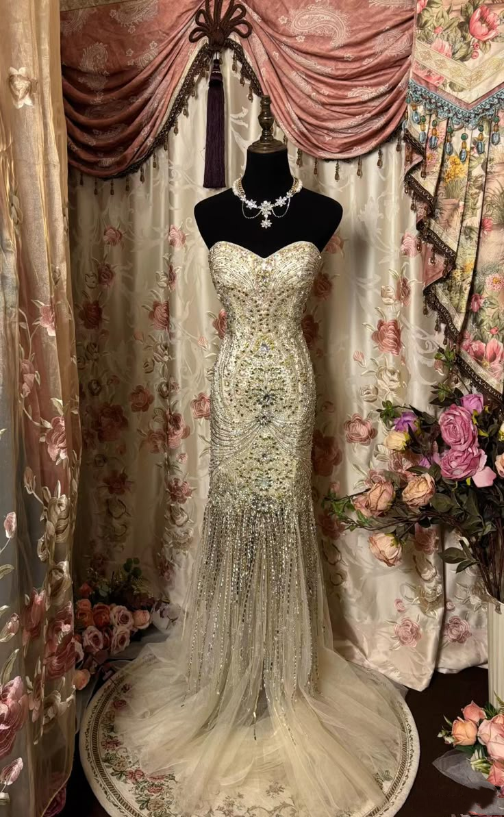 Luxurious Sweetheart Neck Tulle Beaded Mermaid Long Party Dress Prom Gown SP635