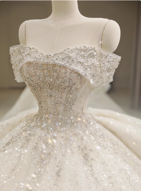Princess Sparkling Off-shoulder Rhinestone A-line Tulle Wedding Dress P2644