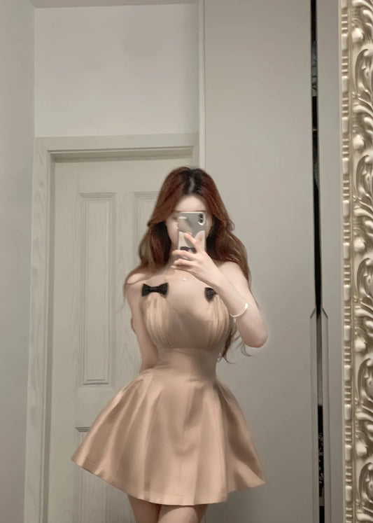 Sweet Pink Halter Neck Bow Satin A-Line Homecoming Dress P3572