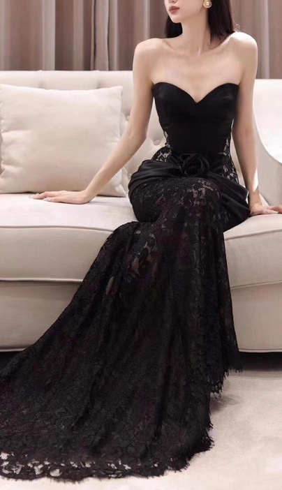 Glamorous Black Lace Sweetheart Strapless Mermaid Evening Gown TP5277