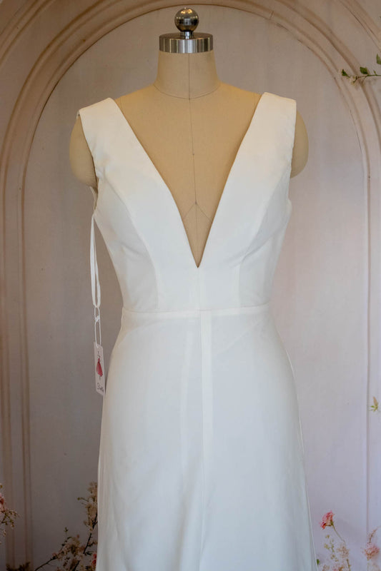 White Elegant Mermaid V-Neck Sweep Train Satin Wedding Dress with Front Slit