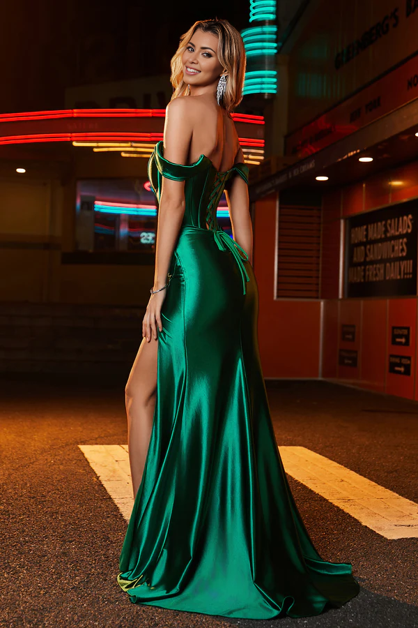 omberprom Elegant Prom Dresses Off Shoulder Pleated Sweep Train Gown With Slit Evening Dress
