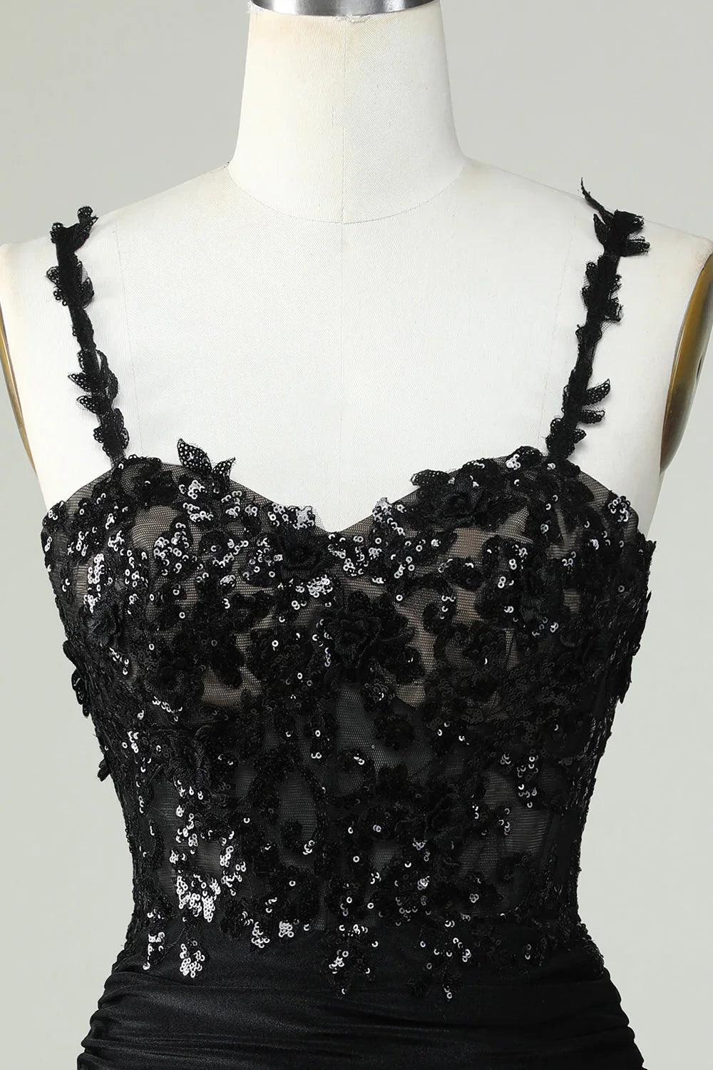 omberprom Short Homecoming Dress Unique Black Sheath Off the Shoulder Graduation Dresses with Appliques