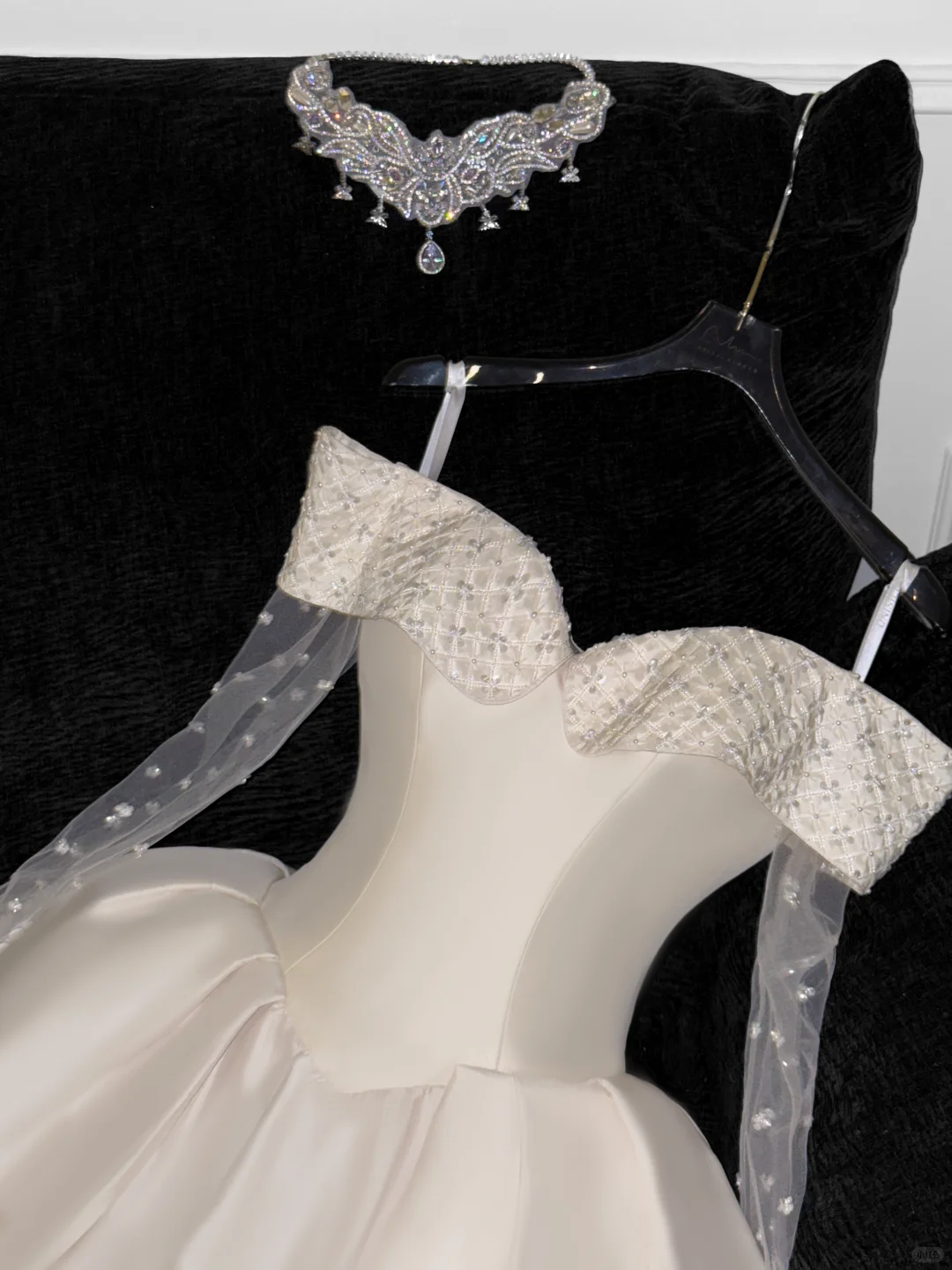 Elegant Ivory Off-the-shoulder Simple Design A-Line Satin Short Homecoming Dress Party Dress TP4192