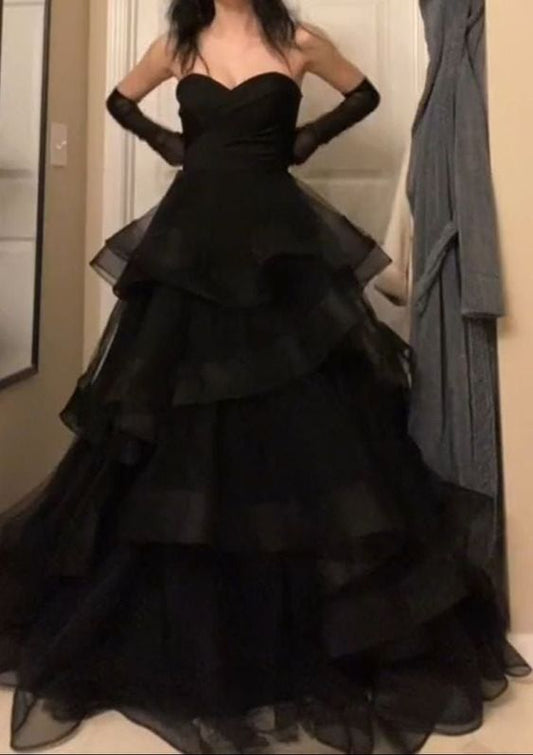 Vintage Ball Gowns Strapless Sleeveless Long Tulle Black Prom Dresses
