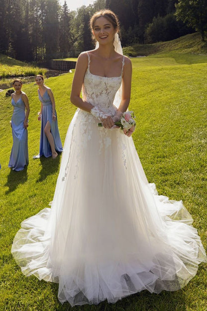 Sexy Tulle A-Line Square Spaghetti Straps Empire Appliques With Tulle Train Wedding Dress      S6917