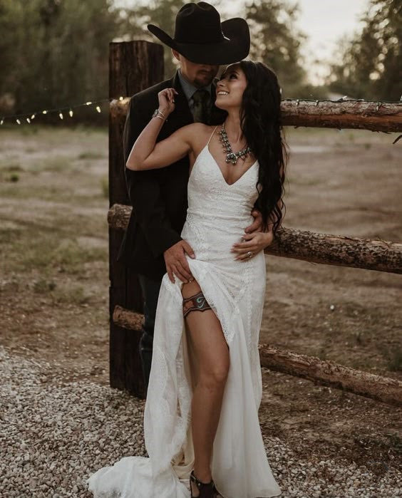 Romantic Wedding Dresses Lace V Neck Wedding Gown