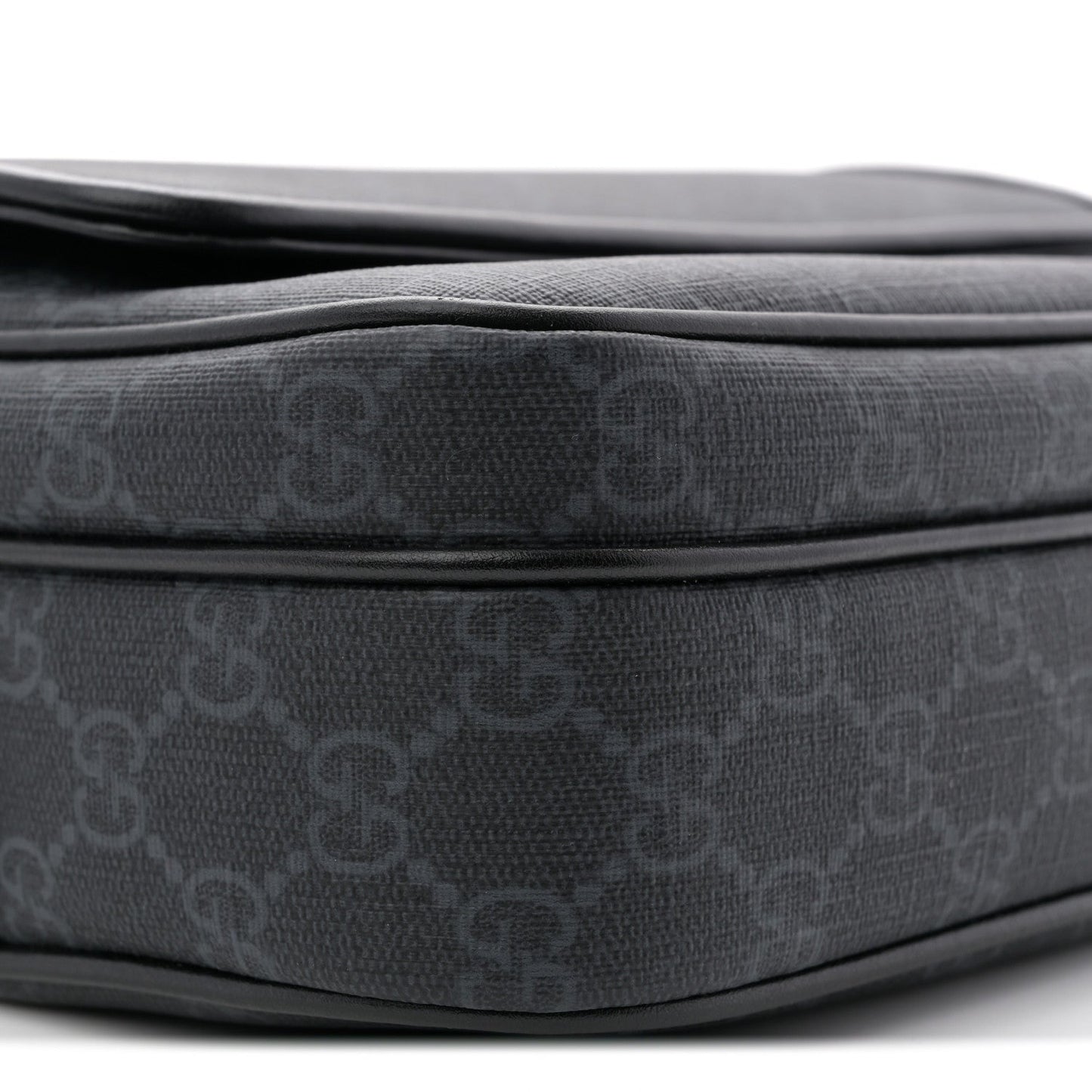 GG Supreme Monogram Small Crossbody Bag Black