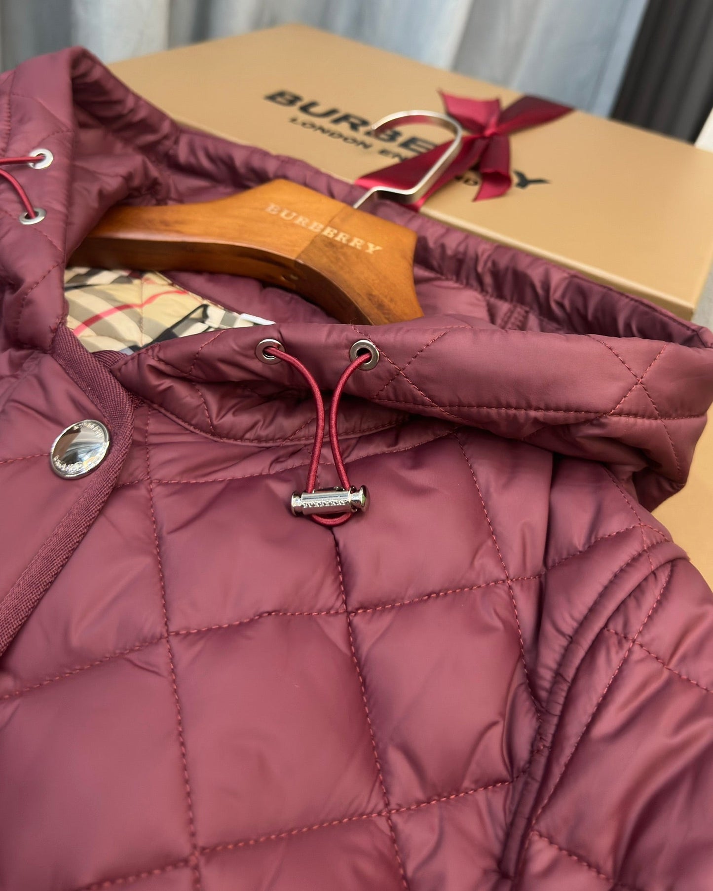 Burberry 25 Quilted Hooded Long Coat Burgundy Polyester Cotton
