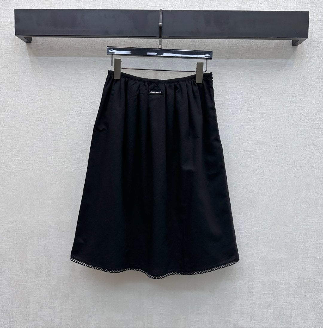 Miu SS26 Set Scalloped-Collar Shirt A-line Skirt Black Cotton Linen 351921