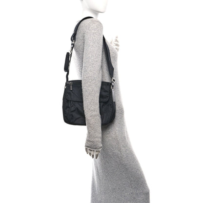 Re-Nylon Vela Saffiano Pocket Single Buckle Messenger Shoulder Bag Black
