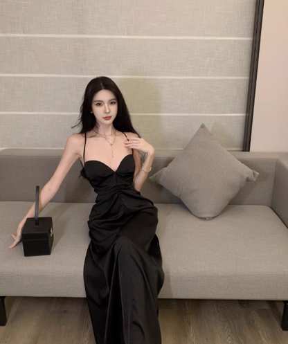 Black halter dress sexy backless V-neck fishtail hip-wrapped holiday long dress R1518