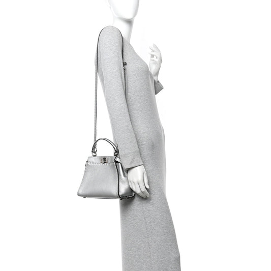 Cuoio Romano Lux Selleria Mini Peekaboo Iconic Satchel Argento