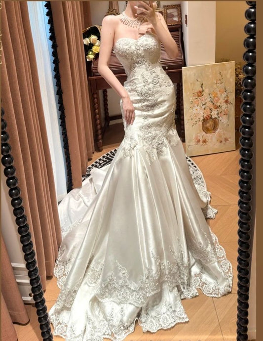 Vintage-Inspired Ivory Satin Mermaid Wedding Dress Lace Appliques Strapless Sweetheart Bridal Gown TP5140