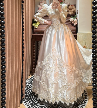 Charming White Off The Shoulder Satin Beaded Appliques Ball Gown Long Wedding Dress Bridal Dress