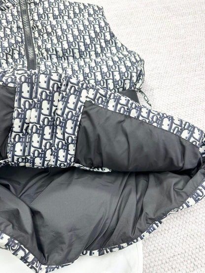 CD Alps Belted Puffer Vest Black White Polyester