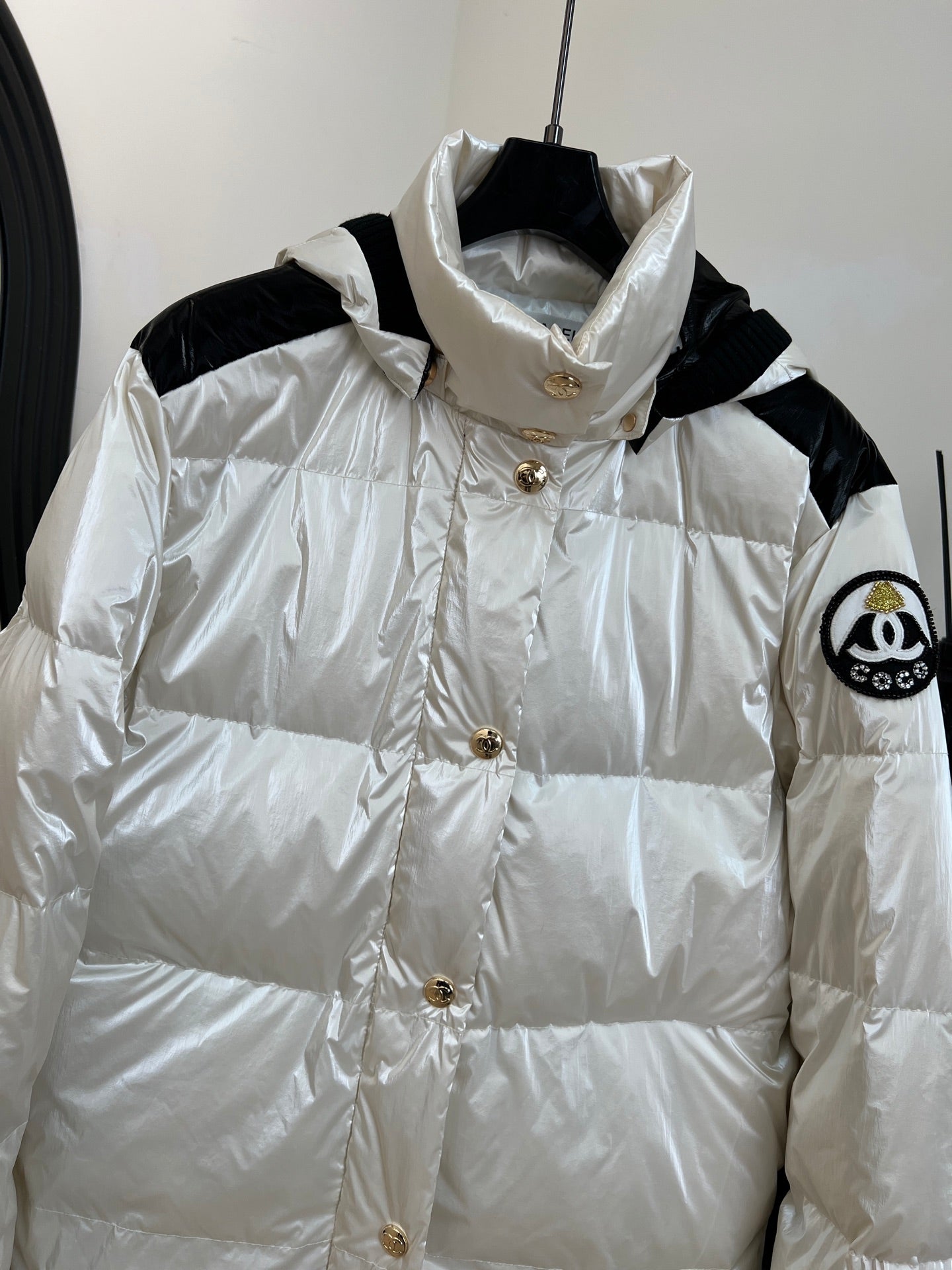 CHANEL SKI DOWN JACKET WHITE IN NYLON 841064