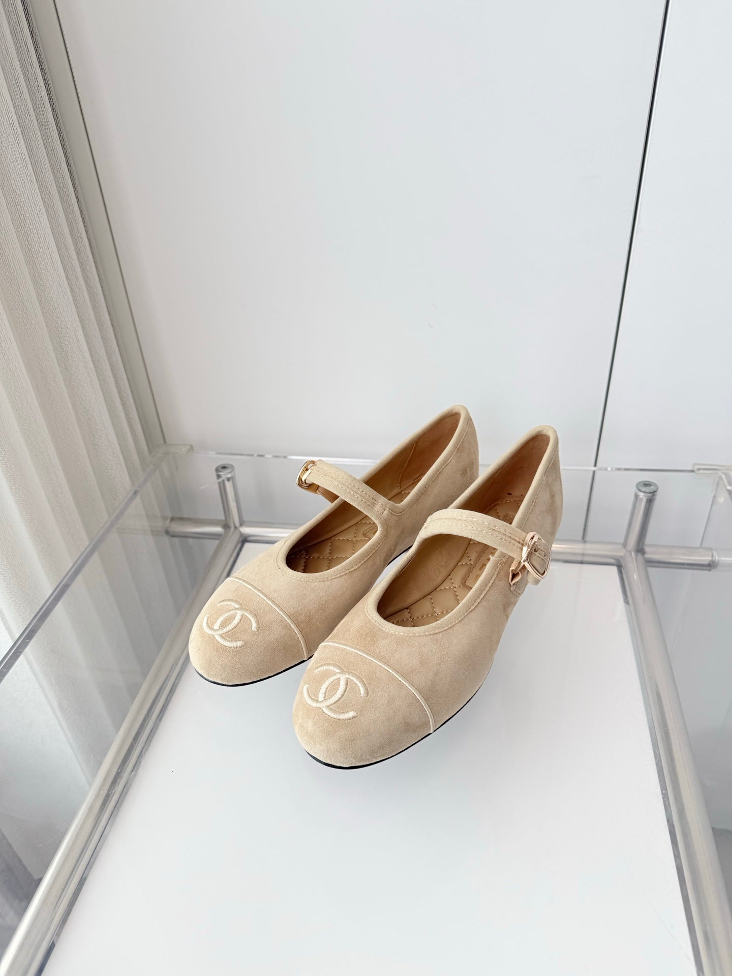 Chanel 26 Mary Jane Shoe Beige in Suede 597379