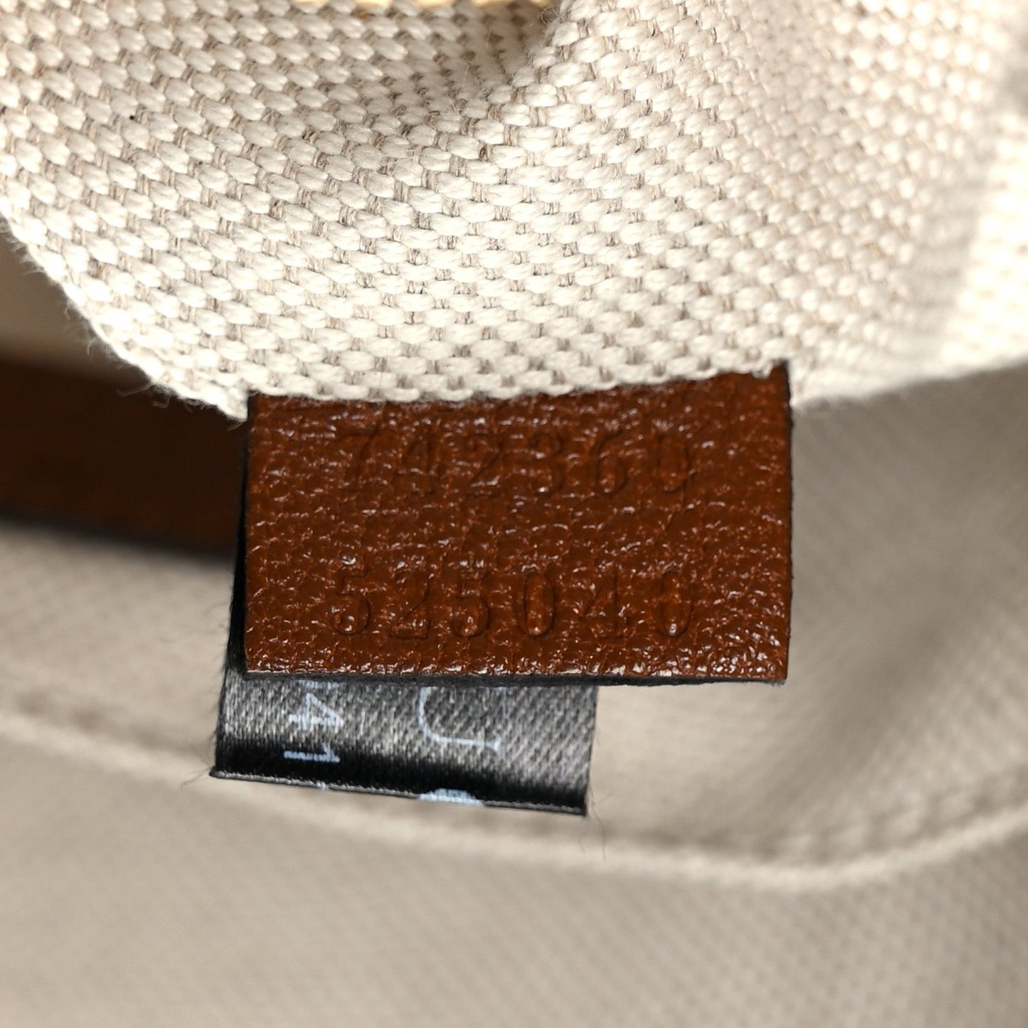 Sakai Be Green Calfskin Diagonal Stitched Small Blondie Shoulder Bag Cuir