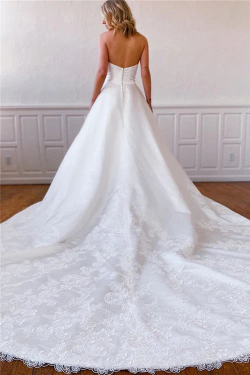 omberprom Elegant Lace Appliques Long Strapless Wedding Dress with Pockets