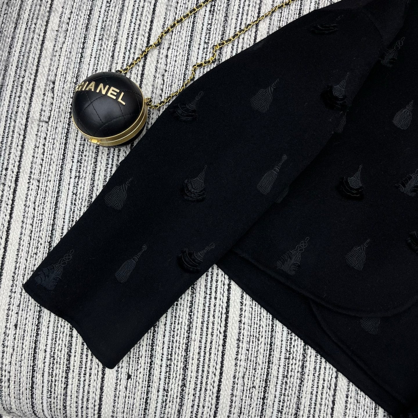 HM 25FW Hooded Double-faced Black Cashmere Short Coat