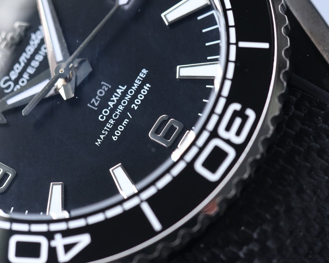 SEMASTER PLANET OCEAN 600M BLACK CASE TEXTILE