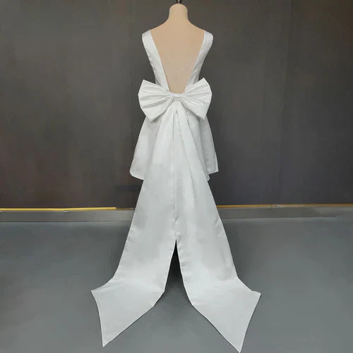 omberprom Elegant A-Line Satin V-Neck Short Wedding Dress with Large Bow Lovely Bridal Gown Party Wear