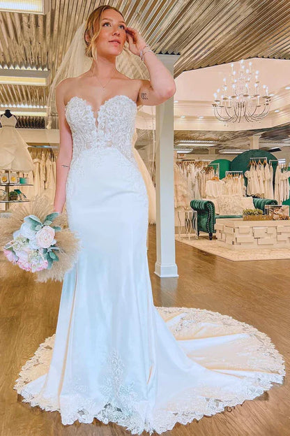 omberprom Elegant Lace Strapless Mermaid Long Wedding Dress