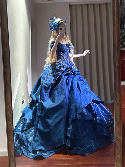 Blue strapless fitted waist slim-fitting ball gown with a full skirt R8624