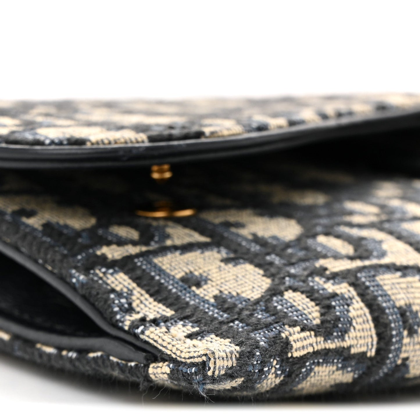 Oblique Saddle Chain Long Wallet Blue