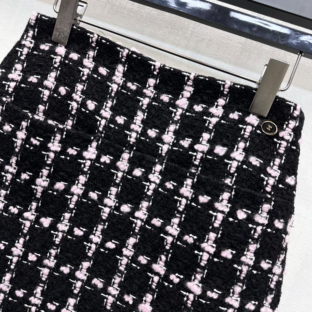CHANEL WOOL SKIRT STYLE 265